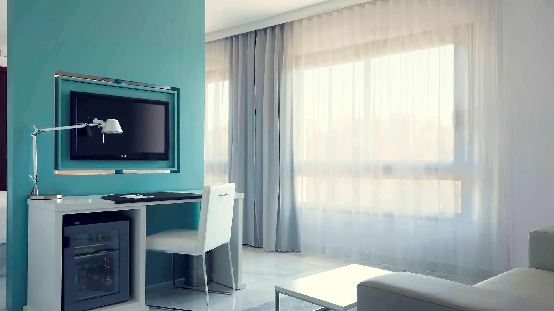 Suittes Hotel Algeciras 3*,