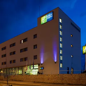 https://holiday-inn-express-vitoria.basquecountryhotels.org