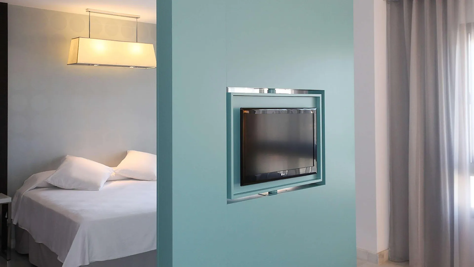 Suittes Hotel Algeciras 3*,  Spain